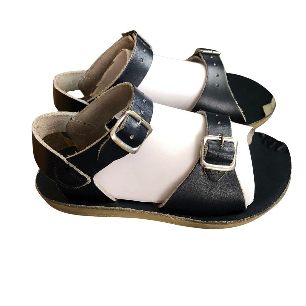 Size 9 Navy Saltwater Sandals with original box
